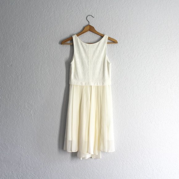 BCBGeneration Jacquard & Chiffon Fit & Flare Dress Size 0 Ivory flowy hi-lo - Picture 2 of 13